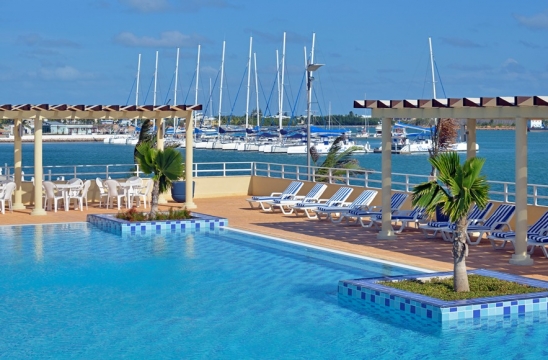 Piscina Condominio Oeste. Meliá Marina Varadero. 