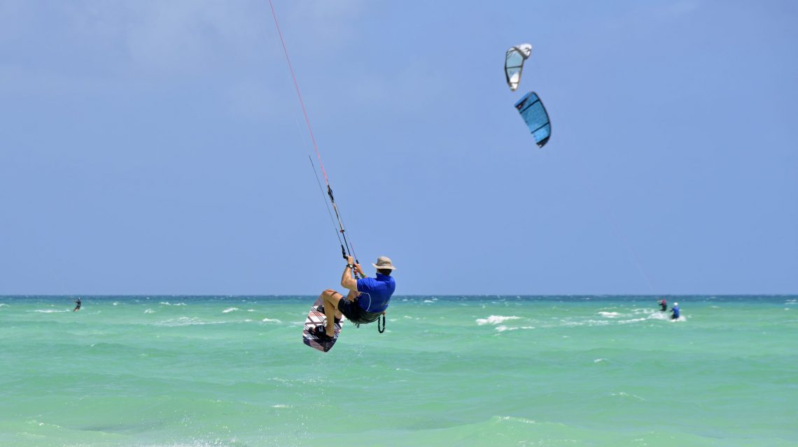 ¿Amante del kite surf? En Cayo Guillermo te espera la brisa perfecta