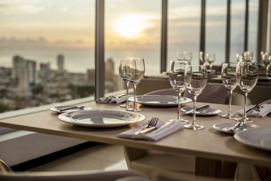 Restaurante Sierra Maestra, Tryp Habana Libre 